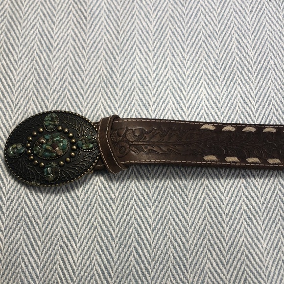 Western Leather Embossed Belt, Turquoise stone and Brass Buckle Approx 34” long - Picture 2 of 10